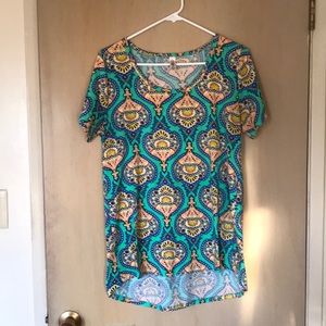 Lularoe Classic Tee